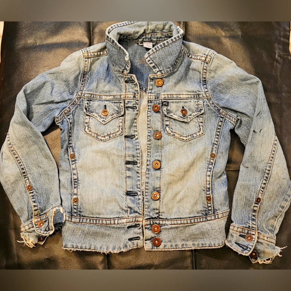 Silver Jeans Distressed Western Style Light Denim Jacket Sz M